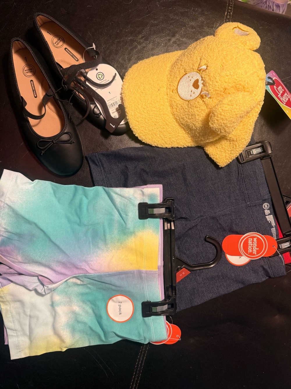 wonder nation Tie-Dye Pastel Shorts & Navy Denim-Look 4 shorts, shoes and CB hat